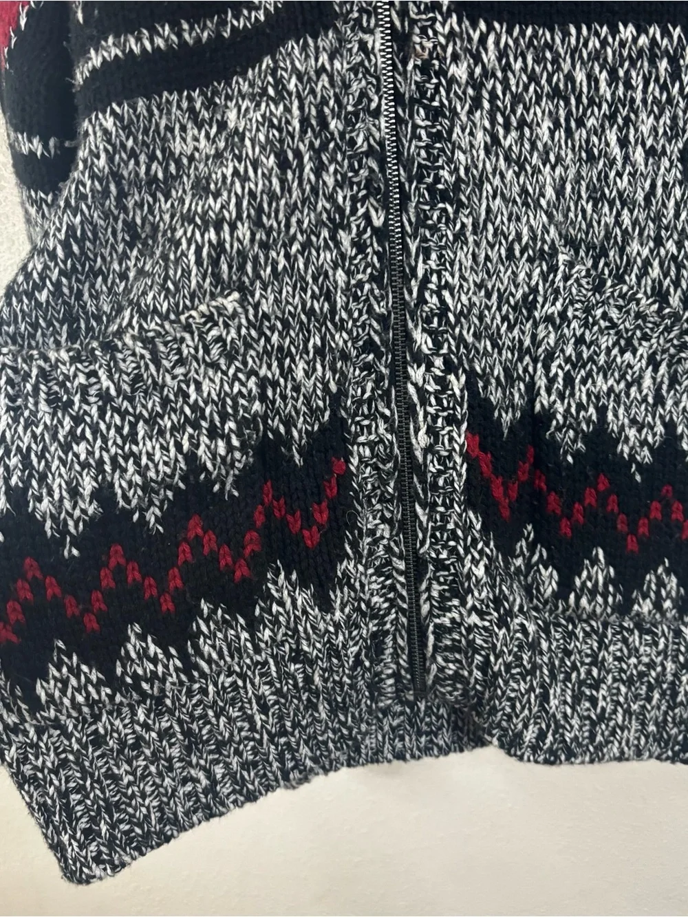 American Eagle Fair Isle Chunky Knit Sweater Sz S Cotton Warm Black White Red